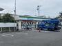 コンビニ　ファミリーマート柴崎町六丁目店（コンビニ）まで519m
