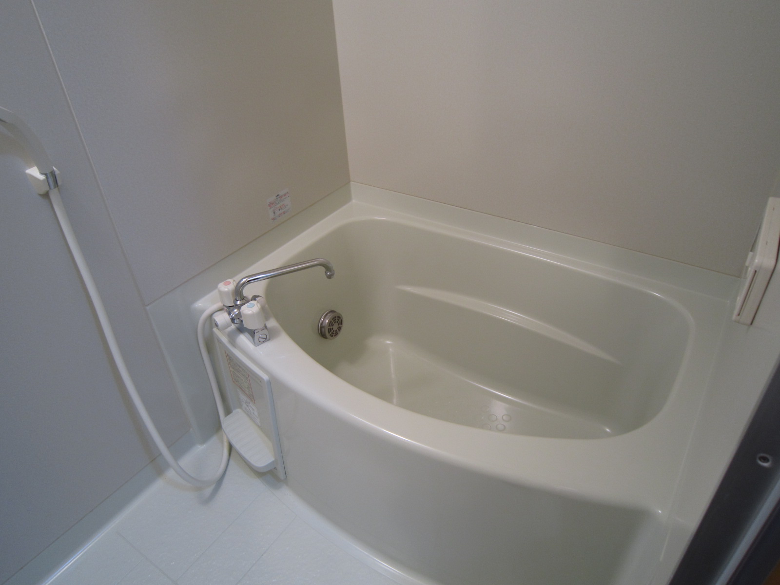 バス・シャワールーム　追焚機能付きバス