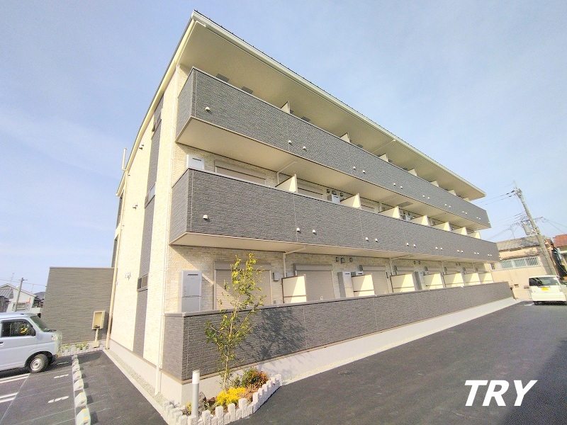 建物外観　オートロック付アパート！