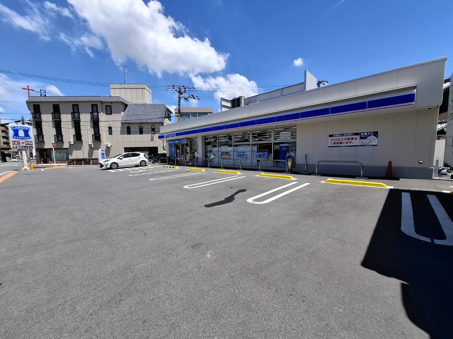 コンビニ　ローソン高田市駅南店（コンビニ）まで399m