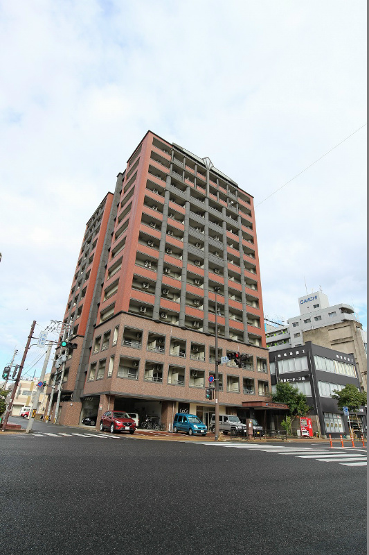 【ギャラン吉野町の建物外観】