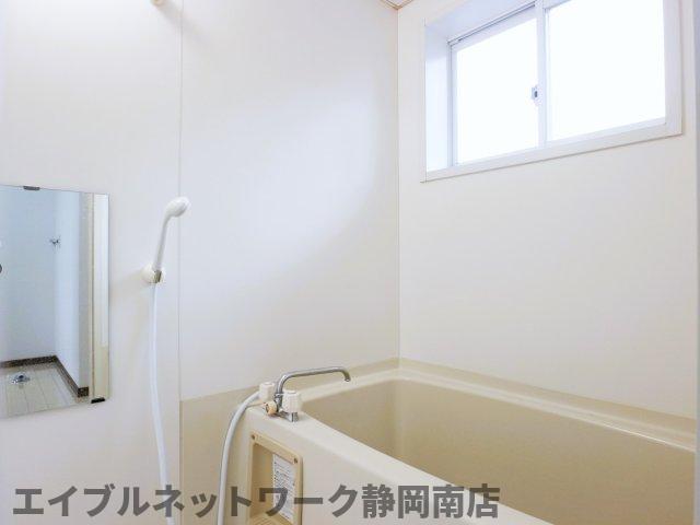 バス・シャワールーム　お風呂です