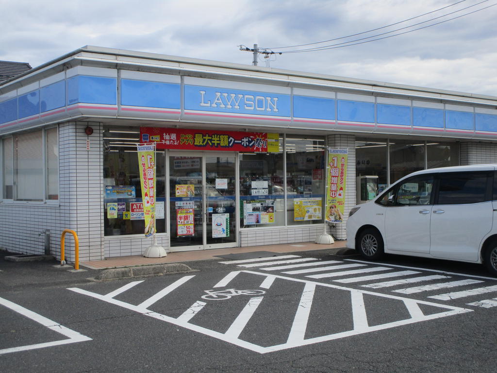 コンビニ　ローソン出雲知井宮店（コンビニ）まで373m