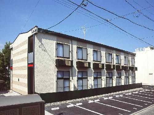 静岡市清水区長崎南町のアパートの建物外観
