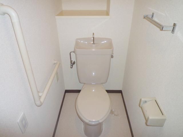 【エコタワーバオバブのトイレ】