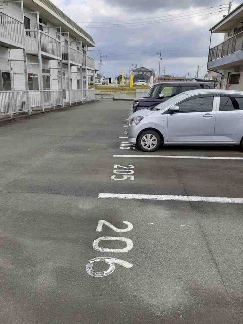 【平國ハイツの駐車場】