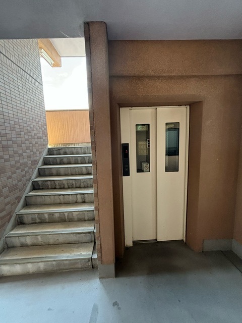 その他共有部分　エレベーターあります