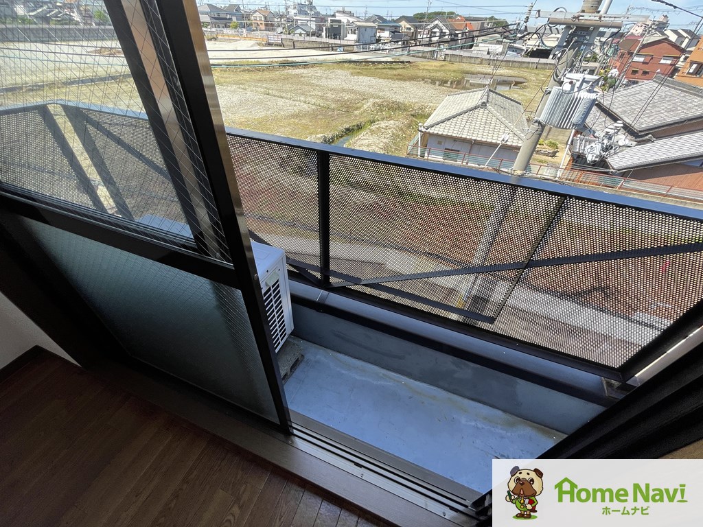 バルコニー　西向きです。