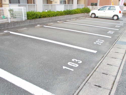 駐車場　駐車場