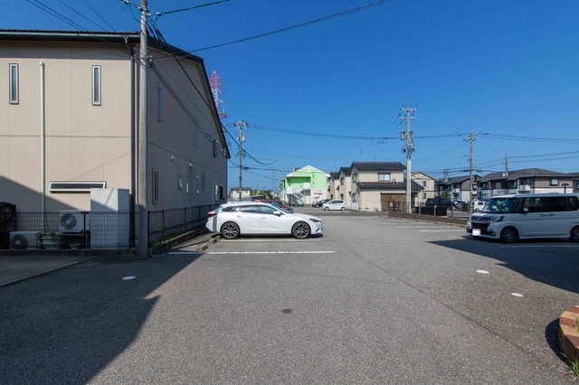 駐車場　駐車場
