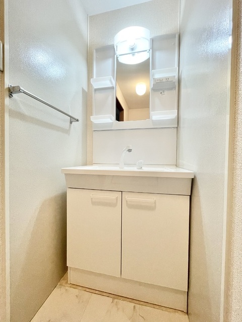 洗面設備　洗髪洗面化粧台