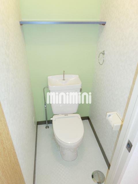 トイレ　清潔感あるトイレ。