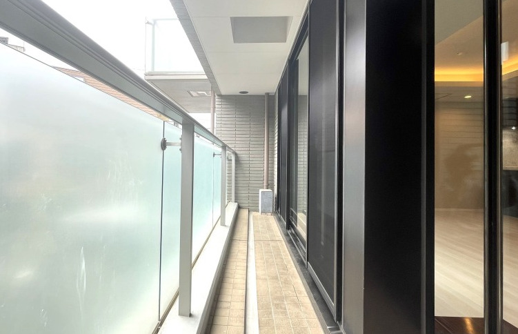 バルコニー　※別部屋の参考写真です。