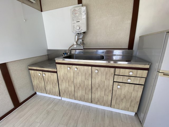 キッチン　給湯器2022年設置