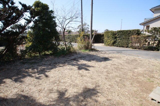 庭　日当たりの良い専用の庭でバーベキューはいかがでしょうか？