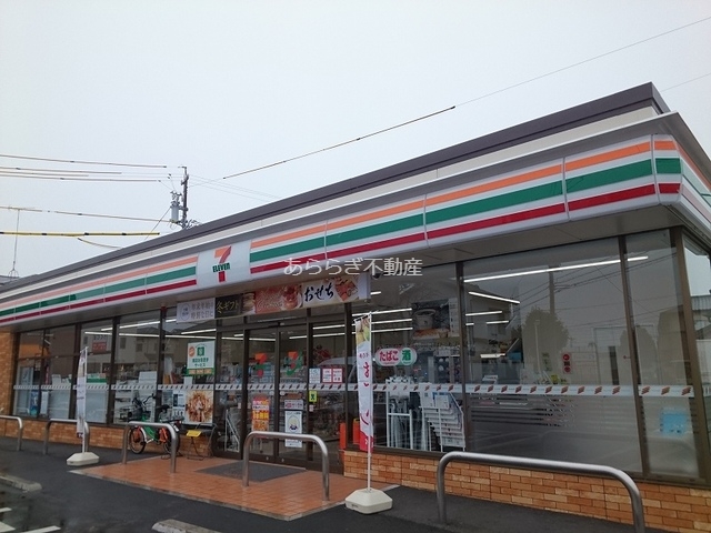 コンビニ　セブンイレブン浜松芳川店（コンビニ）まで290m
