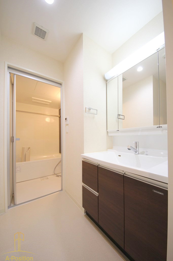 洗面設備　LA MAISON VERTE