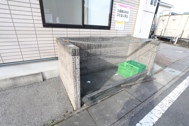 その他共有部分　☆ゴミ置き場☆