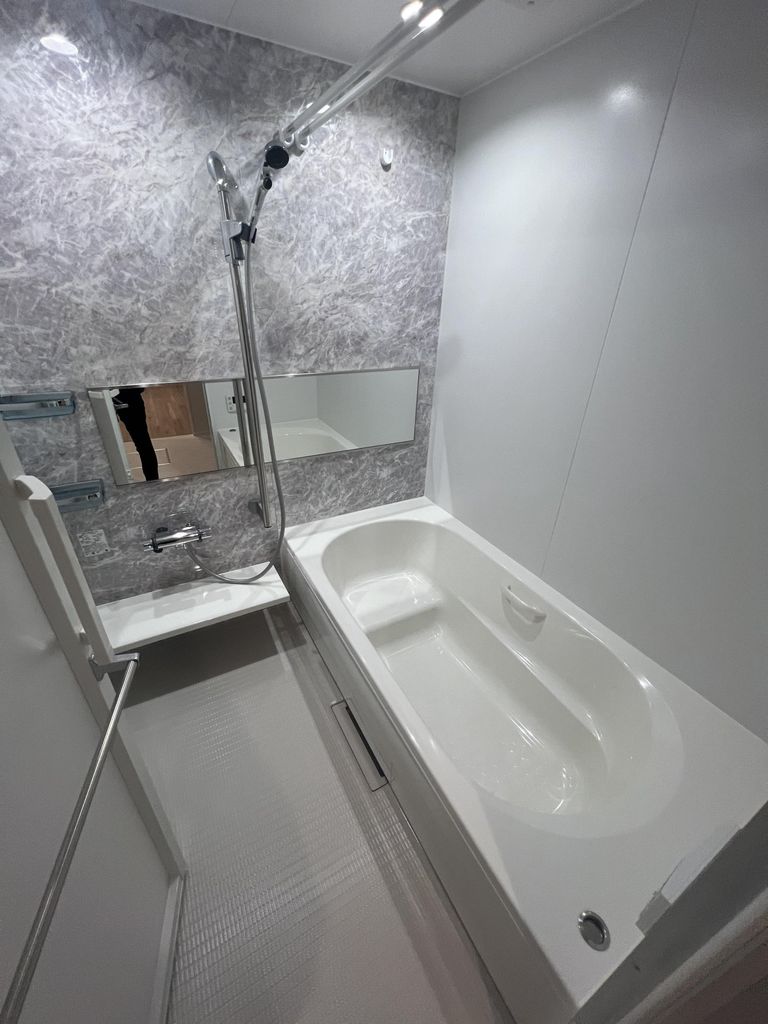 バス・シャワールーム　バス