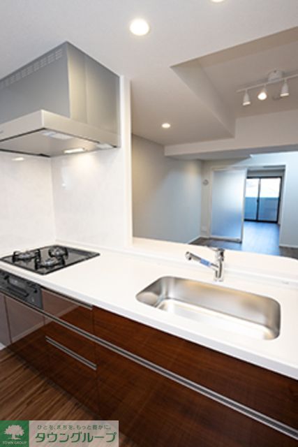 キッチン　※写真は同タイプ住戸です。