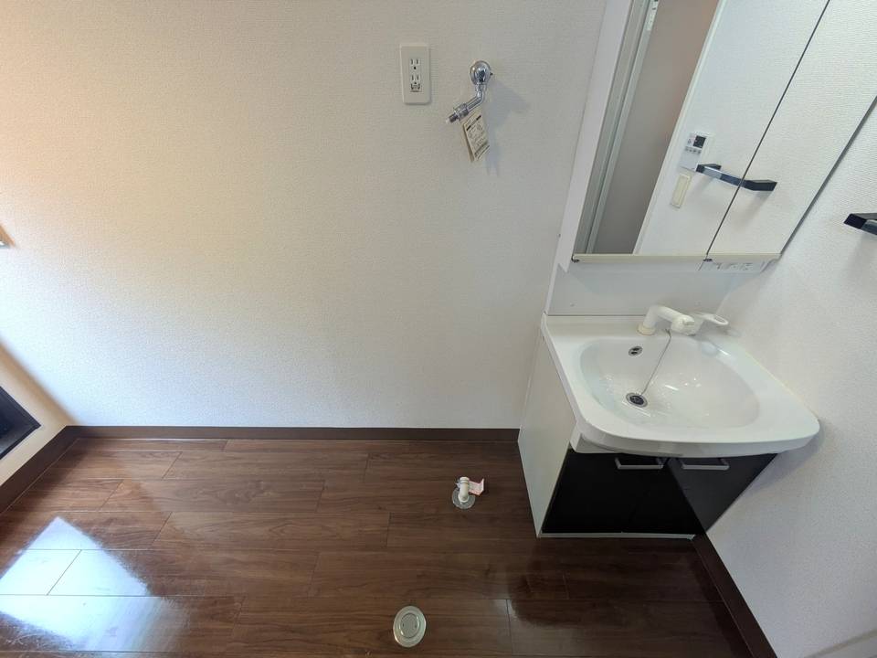 洗面設備　洗濯機置場