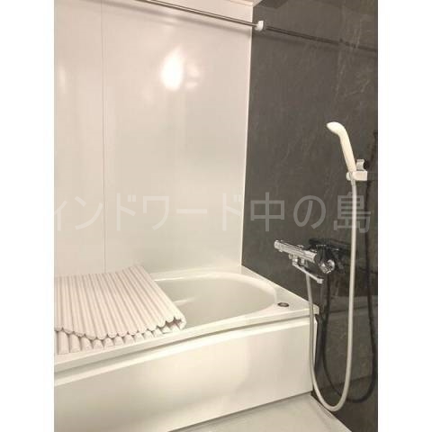 バス・シャワールーム　詳細は、ウィンドワード中の島店までご相談下さい。