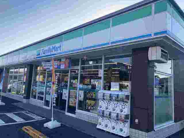 コンビニ　ファミリーマート深谷西大沼店（コンビニ）まで700m