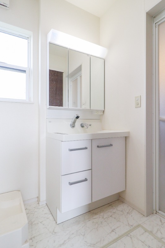 洗面設備　図面と現状に相違がある場合には現状を優先