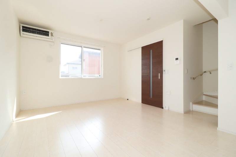 居室・リビング　図面と現状に相違がある場合には現状を優先