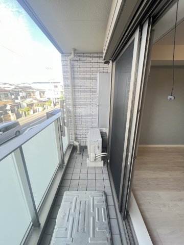 バルコニー　広々としたバルコニーです