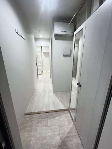 玄関　収納もある玄関です