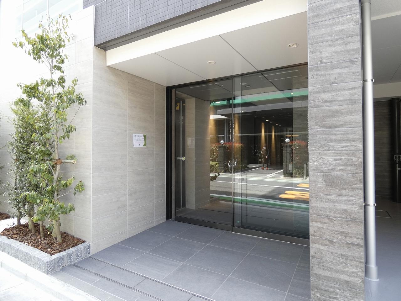 エントランス　エントランス