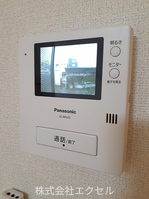 セキュリティ　モニター付きインターホンです。