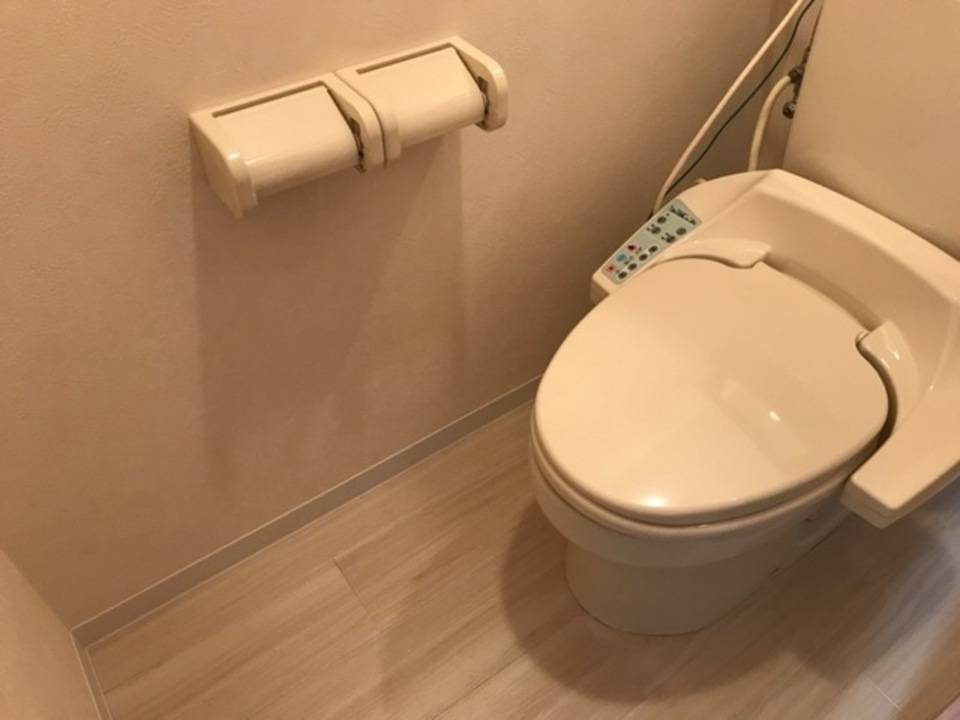 トイレ　トイレ