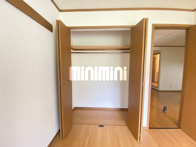 収納　大き目のクローゼットです。たくさん収納することが出来ます。