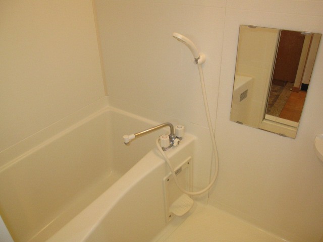 バス・シャワールーム　浴室