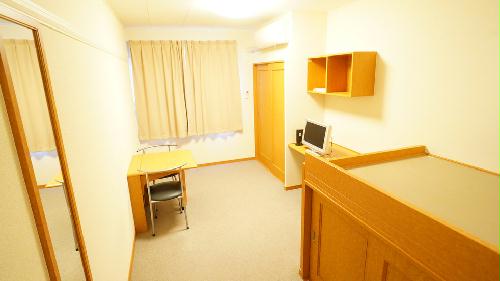 居室・リビング　同タイプ物件の為、実際とは多少異なる場合がございます。