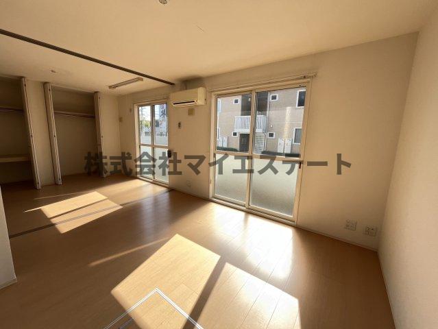 居室・リビング　別部屋写真