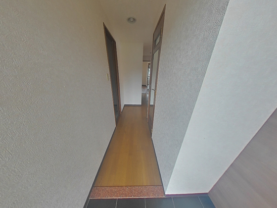 玄関　※別部屋の写真です