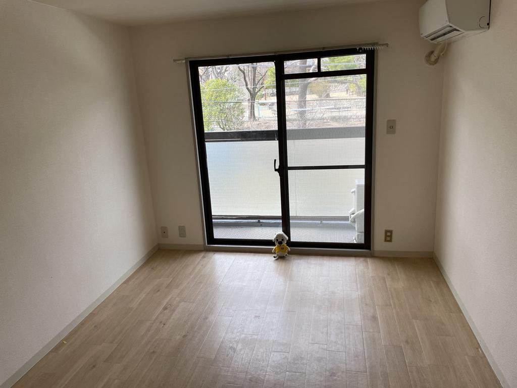 居室・リビング　☆同マンション別室の写真です☆