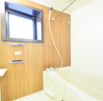 バス・シャワールーム　※別部屋の参考写真です。