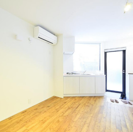 居室・リビング　※別部屋の参考写真です。