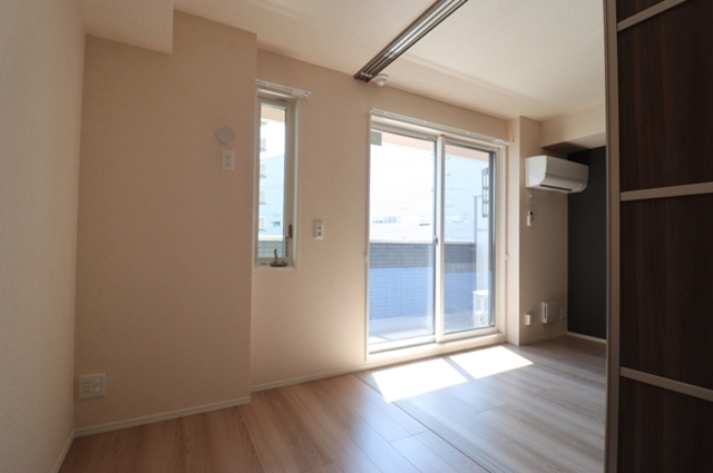 その他部屋・スペース　洋室　３．３帖