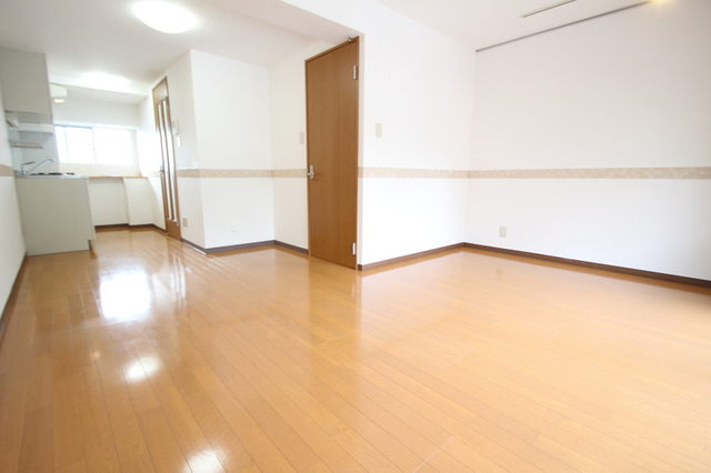 居室・リビング　※別室の参考写真の為、現況優先です。