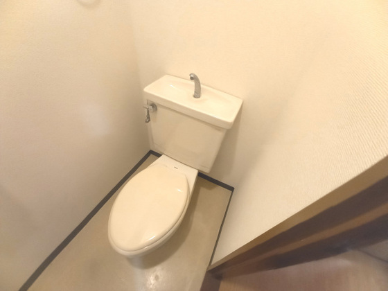 トイレ　※別部屋の写真です