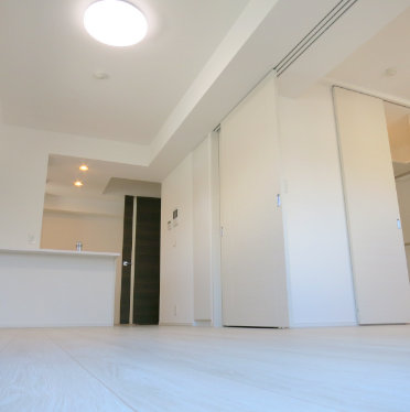 居室・リビング　アジールコート西馬込II ※反転・別部屋参照　床の色はブラウン