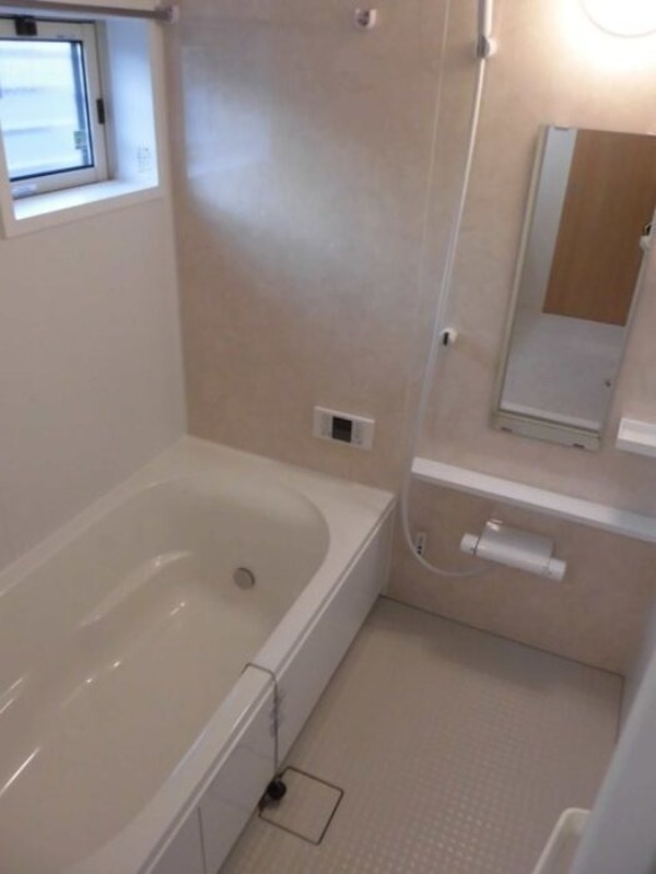 バス・シャワールーム　図面と現状に相違がある場合には現状を優先