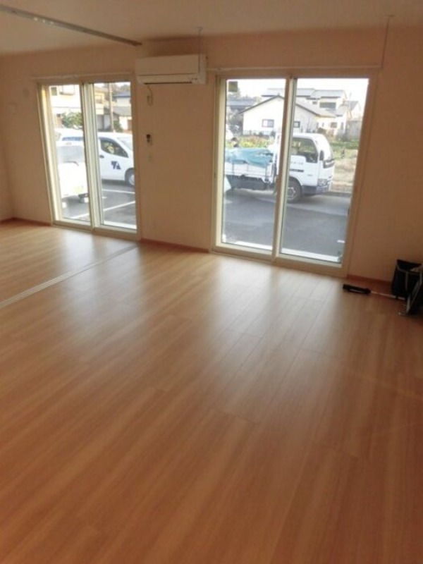 居室・リビング　図面と現状に相違がある場合には現状を優先