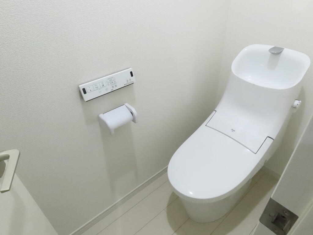 トイレ　※別号室のお写真です