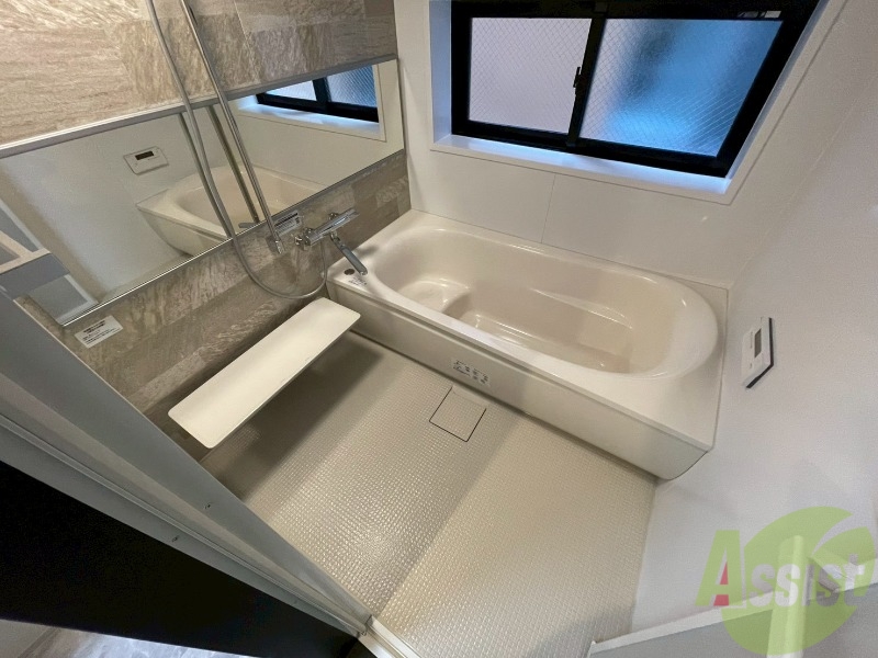 バス・シャワールーム　お風呂になります。一日の疲れを癒してくださいね。